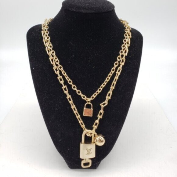 Authentic Louis Vuitton Lock & Key W/ Unbranded Stainless Steel Gold Heart Chain